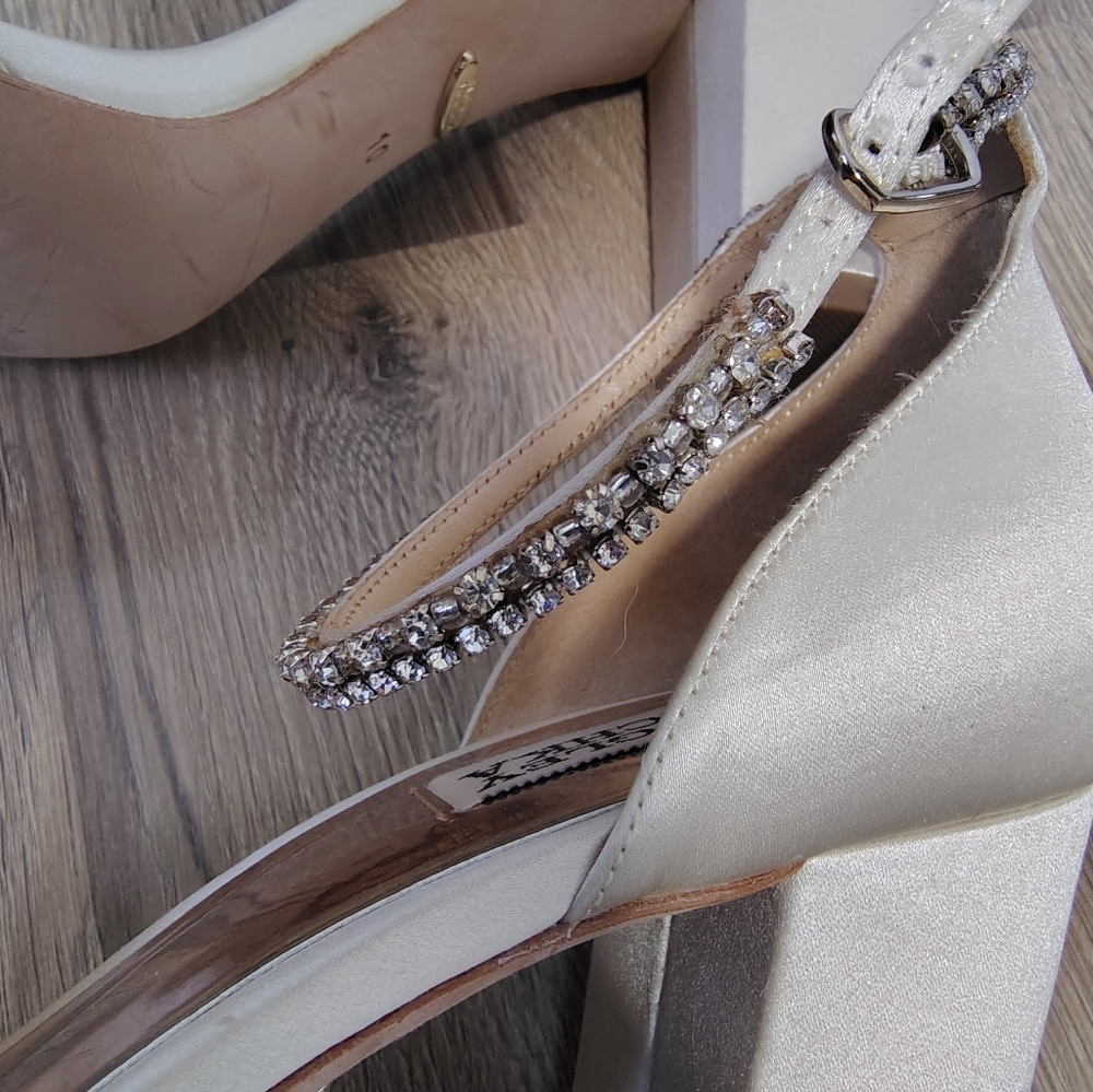 Ladies Size 10 Satin Rhinestone Floral Fairy Princess Formal Dress Sandals - Picture 7 of 8